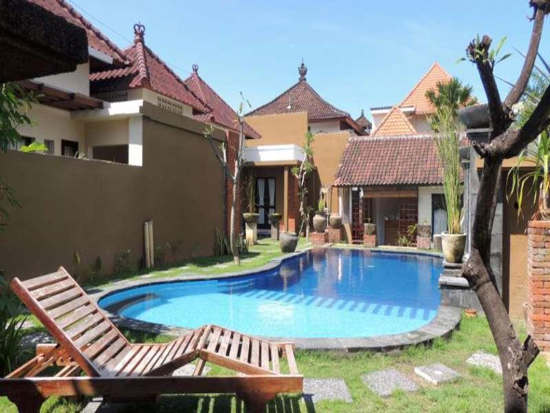 Gasthuis Praschita Bali 2*