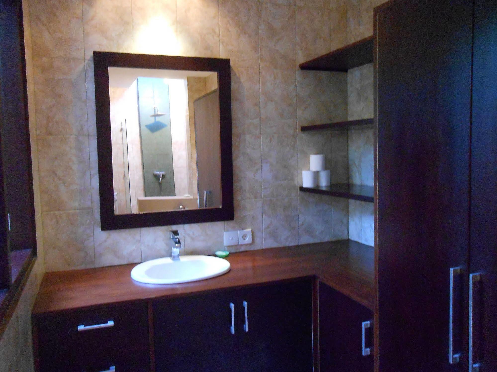 Wisma tamu Praschita Bali 2*